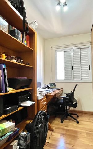 Apartamento à venda com 130m², 4 quartos e 2 vagas Apartamento à venda com 130m², 4 quartos e 2 vagasQuarto 4