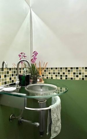 Apartamento à venda com 130m², 4 quartos e 2 vagas Apartamento à venda com 130m², 4 quartos e 2 vagasLavabo