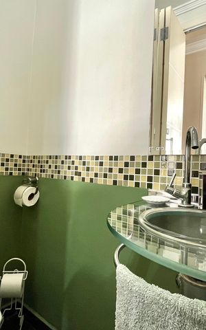 Apartamento à venda com 130m², 4 quartos e 2 vagas Apartamento à venda com 130m², 4 quartos e 2 vagasLavabo