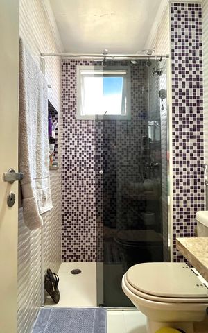 Apartamento à venda com 130m², 4 quartos e 2 vagas Apartamento à venda com 130m², 4 quartos e 2 vagasBanheiro da Suíte 1