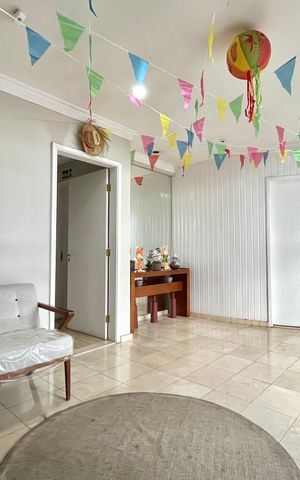Apartamento à venda com 130m², 4 quartos e 2 vagas Apartamento à venda com 130m², 4 quartos e 2 vagasHall social