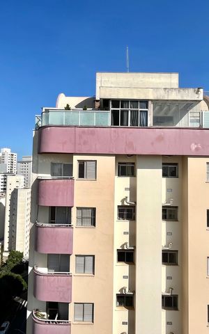 Apartamento à venda com 130m², 4 quartos e 2 vagas Apartamento à venda com 130m², 4 quartos e 2 vagasVista da Suíte 2