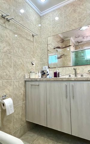 Apartamento à venda com 130m², 4 quartos e 2 vagas Apartamento à venda com 130m², 4 quartos e 2 vagasBanheiro da Suíte 2