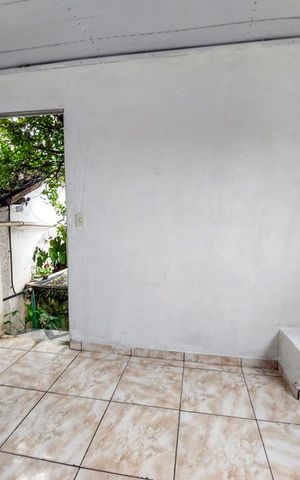 Casa para alugar com 20m², 1 quarto e sem vaga Casa para alugar com 20m², 1 quarto e sem vagaSala/Quarto