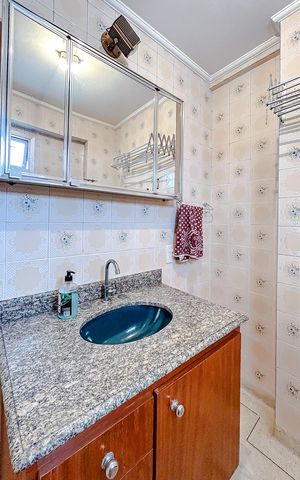 Apartamento à venda com 76m², 2 quartos e 1 vagaBanheiro