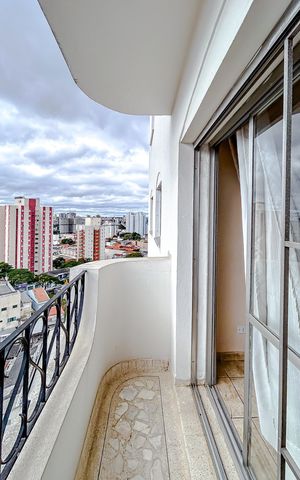 Apartamento à venda com 76m², 2 quartos e 1 vagaVaranda
