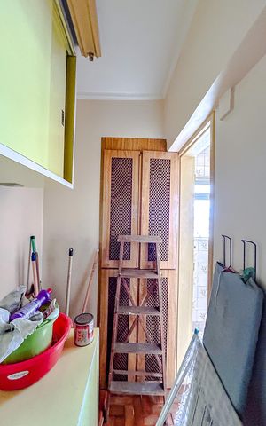 Apartamento à venda com 76m², 2 quartos e 1 vagaQuarto de Serviço