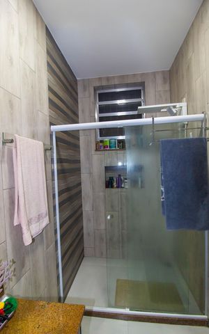 Casa à venda com 200m², 3 quartos e 1 vaga Casa à venda com 200m², 3 quartos e 1 vagaBanheiro da Suíte 1