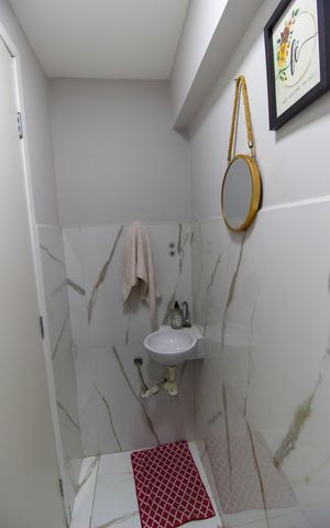 Casa à venda com 200m², 3 quartos e 1 vaga Casa à venda com 200m², 3 quartos e 1 vagaLavabo