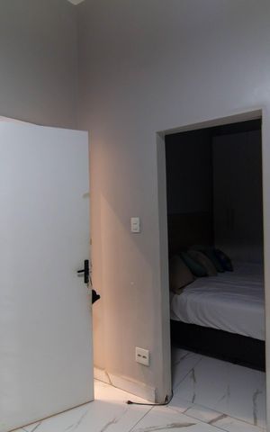 Casa à venda com 200m², 3 quartos e 1 vaga Casa à venda com 200m², 3 quartos e 1 vagaEscritório