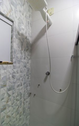 Casa à venda com 200m², 3 quartos e 1 vaga Casa à venda com 200m², 3 quartos e 1 vagaBanheiro da Suíte 2