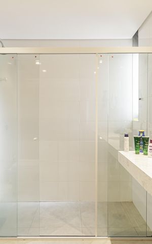 Apartamento para alugar com 85m², 1 quarto e 1 vaga Apartamento para alugar com 85m², 1 quarto e 1 vagaBanheiro da Suíte