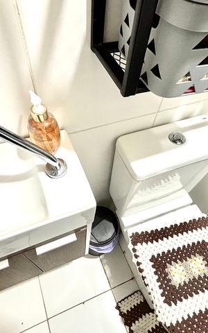 Apartamento à venda com 40m², 2 quartos e 1 vaga Apartamento à venda com 40m², 2 quartos e 1 vagaBanheiro