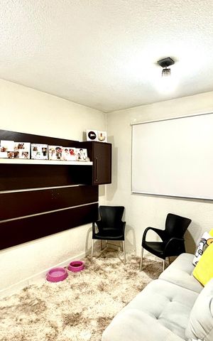 Apartamento à venda com 40m², 2 quartos e 1 vaga Apartamento à venda com 40m², 2 quartos e 1 vagaSala