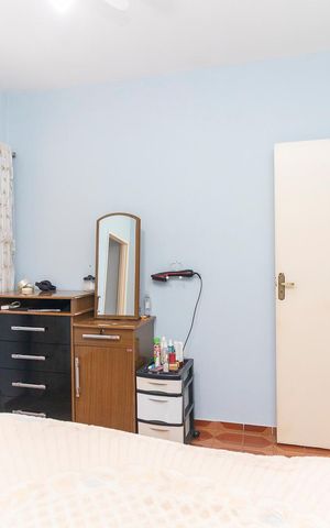 Casa à venda com 90m², 2 quartos e 2 vagasQuarto 1 - Suíte