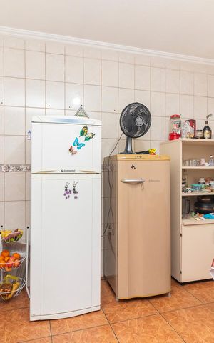 Casa à venda com 90m², 2 quartos e 2 vagasCozinha