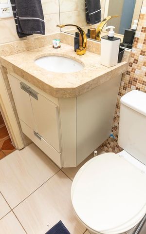 Casa à venda com 90m², 2 quartos e 2 vagasBanheiro Social
