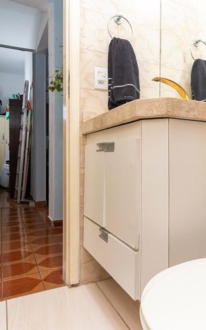Casa à venda com 90m², 2 quartos e 2 vagasBanheiro Social