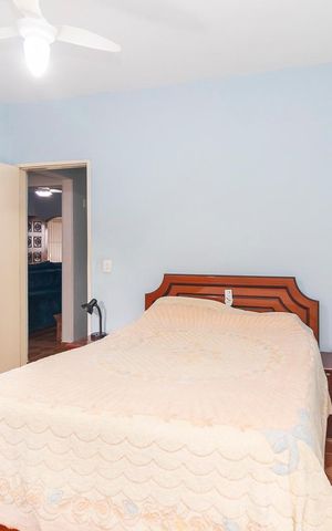 Casa à venda com 90m², 2 quartos e 2 vagasQuarto 1 - Suíte