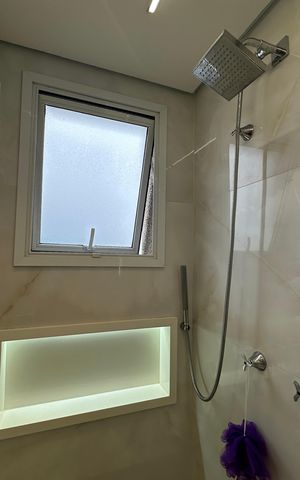Apartamento para alugar com 109m², 3 quartos e 2 vagas Apartamento para alugar com 109m², 3 quartos e 2 vagasBanheiro da Suíte