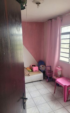 Casa à venda com 360m², 4 quartos e 5 vagas Casa à venda com 360m², 4 quartos e 5 vagasQuarto 2