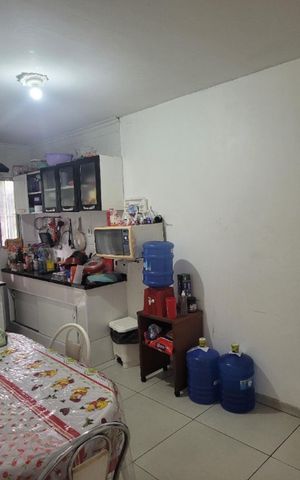 Casa à venda com 360m², 4 quartos e 5 vagas Casa à venda com 360m², 4 quartos e 5 vagasCozinha