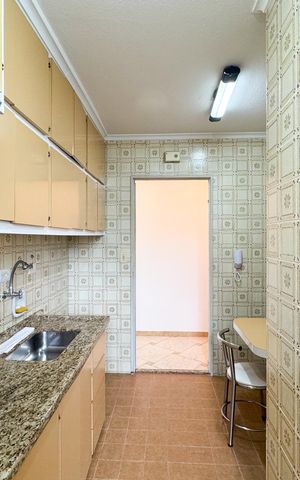 Apartamento à venda com 108m², 2 quartos e 1 vaga Apartamento à venda com 108m², 2 quartos e 1 vagaCozinha