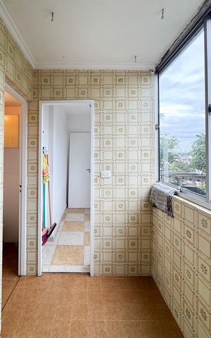 Apartamento à venda com 108m², 2 quartos e 1 vaga Apartamento à venda com 108m², 2 quartos e 1 vagaÁrea de Serviço
