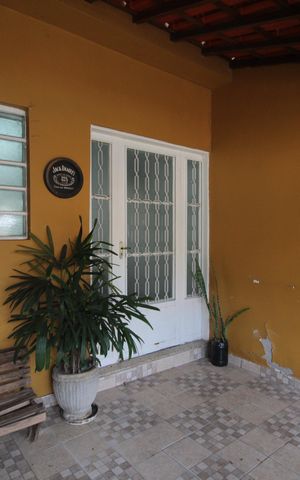 Casa à venda com 368m², 2 quartos e 2 vagasÁrea Externa