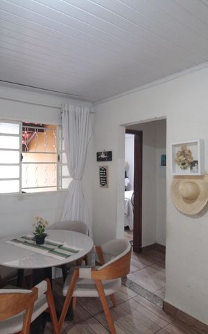 Casa à venda com 368m², 2 quartos e 2 vagasSala