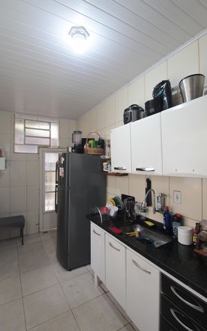 Casa à venda com 368m², 2 quartos e 2 vagasCozinha