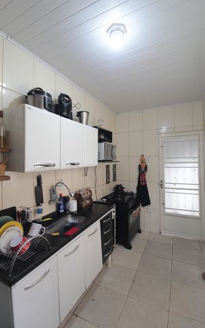 Casa à venda com 368m², 2 quartos e 2 vagasCozinha