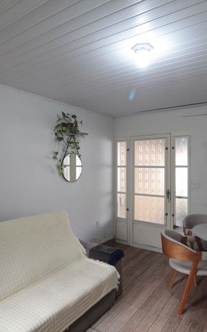 Casa à venda com 368m², 2 quartos e 2 vagasSala