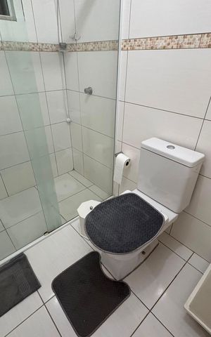 Casa para alugar com 100m², 2 quartos e 1 vaga Casa para alugar com 100m², 2 quartos e 1 vagaBanheiro 1