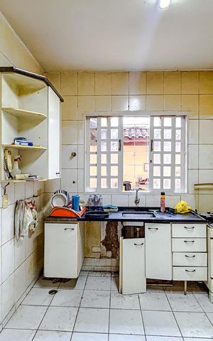 Casa para alugar com 145m², 2 quartos e 2 vagasCozinha