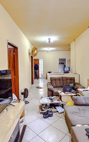 Casa para alugar com 145m², 2 quartos e 2 vagasSala