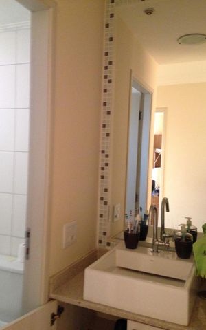Apartamento à venda com 57m², 3 quartos e 2 vagas Apartamento à venda com 57m², 3 quartos e 2 vagasBanheiro