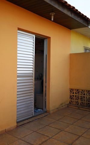 Casa à venda com 120m², 3 quartos e 2 vagasVaranda do quarto 