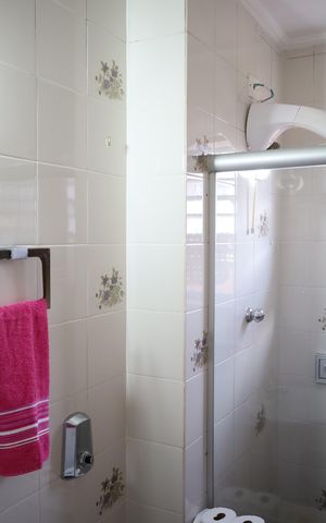 Casa à venda com 120m², 3 quartos e 2 vagasBanheiro social