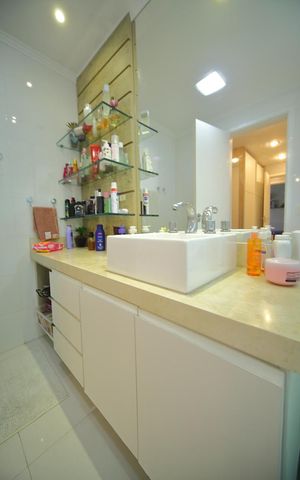 Apartamento à venda com 123m², 3 quartos e 2 vagasBanheiro da Suíte 