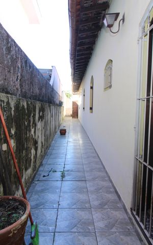 Casa para alugar com 135m², 3 quartos e 1 vagaCorredor lateral