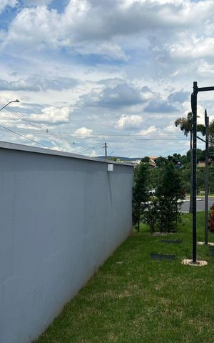 Casa de condomínio à venda com 285m², 4 quartos e 2 vagas