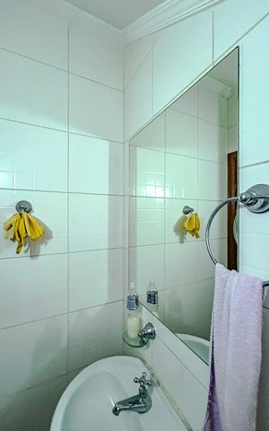 Casa à venda com 670m², 5 quartos e 6 vagasBanheiro 2