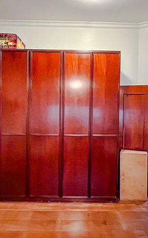 Casa à venda com 670m², 5 quartos e 6 vagasQuarto 3 - Armários