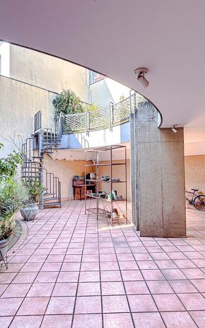 Casa à venda com 670m², 5 quartos e 6 vagasÁrea gourmet