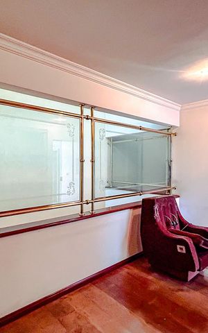Casa à venda com 670m², 5 quartos e 6 vagasSala 3