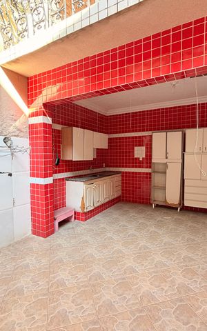 Casa à venda com 200m², 3 quartos e 2 vagasQuintal com churrasqueira