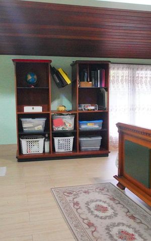 Casa à venda com 200m², 4 quartos e 2 vagas Casa à venda com 200m², 4 quartos e 2 vagasQuarto 4