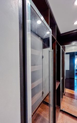 Apartamento à venda com 106m², 3 quartos e 3 vagasCloset da suíte