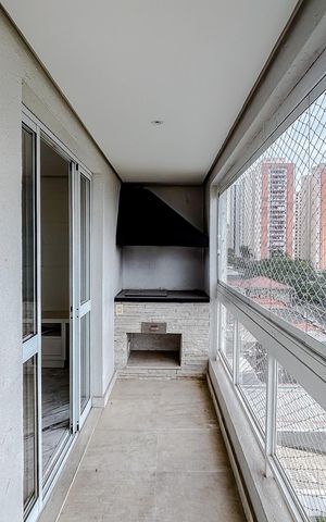 Apartamento à venda com 106m², 3 quartos e 3 vagasVaranda